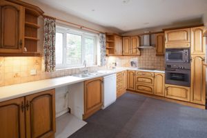 Kitchen- click for photo gallery